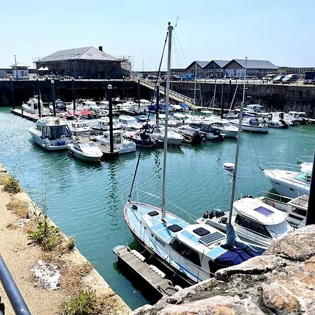 Luxury Porthcawl 1 Bedroom Apt, Prime Location Exterior photo