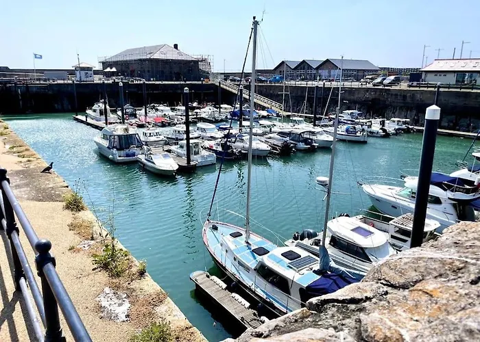 Luxury Porthcawl 1 Bedroom Apt, Prime Location