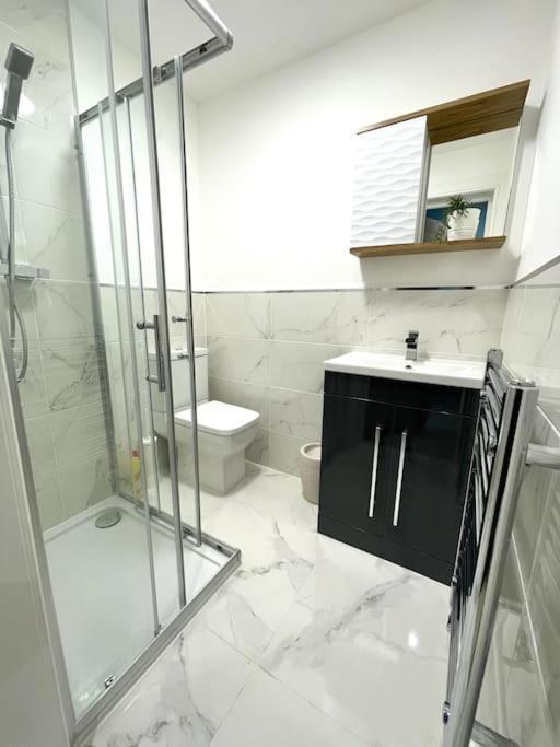 Luxury 1 Bedroom Apt, Prime Location * Porthcawl